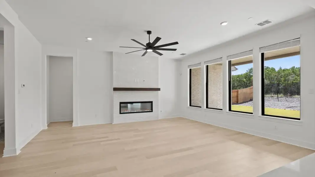 Spacious, unfurnished interior of a new home in Sweetwater, Austin (Image 17).