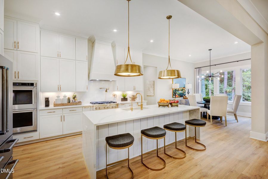 CRBT-0099-00_Ballentine E_Kitchen01