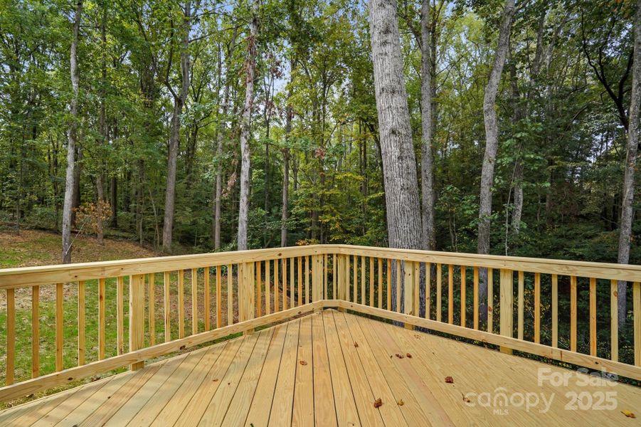 Image 43 of a home in .