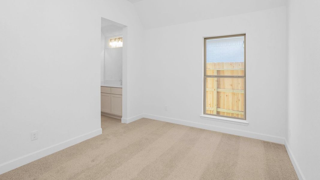 Spacious, unfurnished interior of a new home in Briarley 60', Montgomery (Image 14).