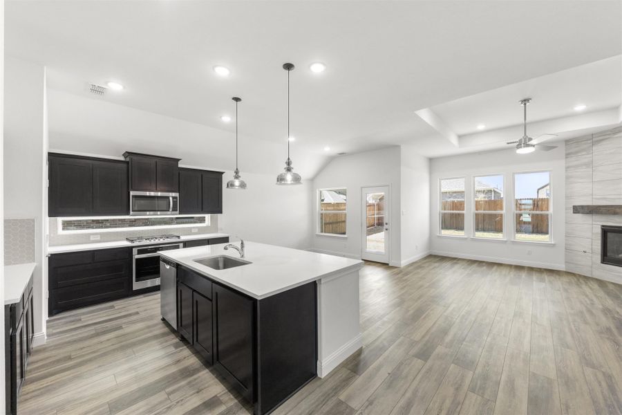 Representative furnished interior of a home built from the Frisco by Pacesetter Homes in La Terra at Uptown Celina, Celina (Image 7). Representative furnished interior of a home built from the Frisco by Pacesetter Homes in La Terra at Uptown Celina, Celina (Image 7).