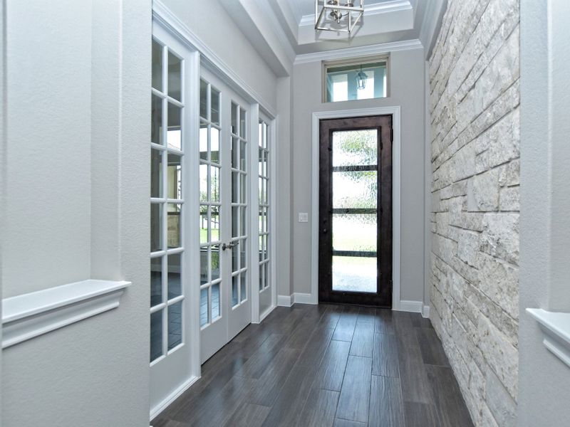 Representative unfurnished interior of a home built from the San Simeon II by Giddens Homes in Clearwater Ranch, Liberty Hill (Image 23).