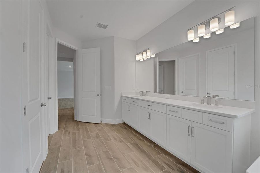 Furnished interior view inside a new home in Palms at Windermere, Windermere (Image 18).