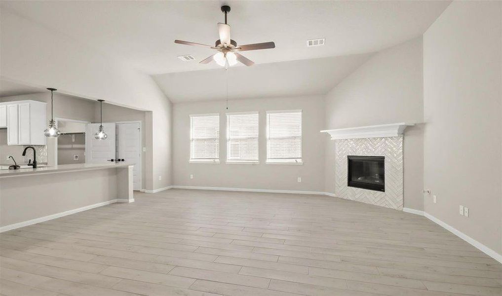 Spacious, unfurnished interior of a new home in Oakwood Estates, Waller (Image 18). Spacious, unfurnished interior of a new home in Oakwood Estates, Waller (Image 18).