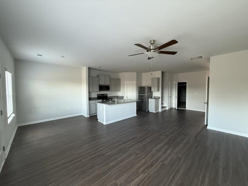 Spacious, unfurnished interior of a new home in , Calhoun (Image 10).