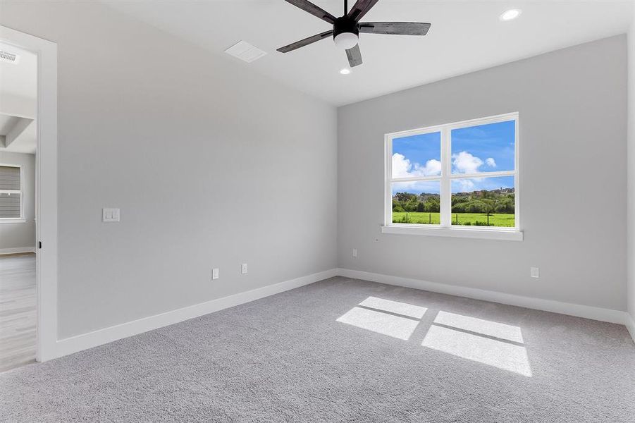 Spacious, unfurnished interior of a new home in , Marble Falls (Image 26).