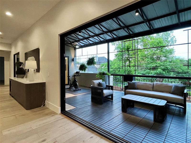 Community amenities in , Dallas (Image 28). Community amenities in , Dallas (Image 28).