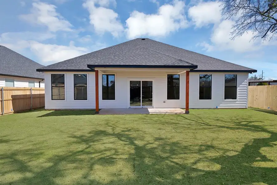 Exterior details and patio area of a home in , Granbury (Image 4). Exterior details and patio area of a home in , Granbury (Image 4).