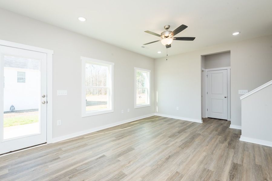 Representative unfurnished interior of a home built from the Harper by Foundation Home Builders LLC in Pallini Place, Ossipee (Image 16).