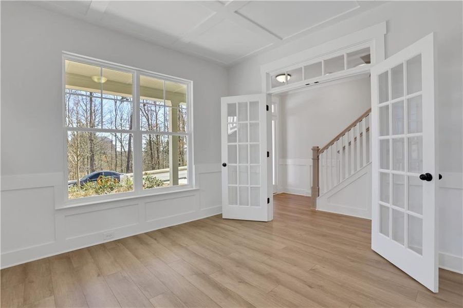 Spacious, unfurnished interior of a new home in Cambridge, Flowery Branch (Image 14).