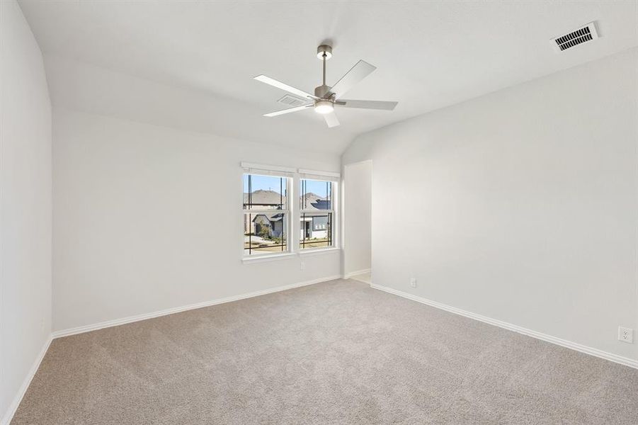 Spacious, unfurnished interior of a new home in Union Park Classic 60, Little Elm (Image 20). Spacious, unfurnished interior of a new home in Union Park Classic 60, Little Elm (Image 20).