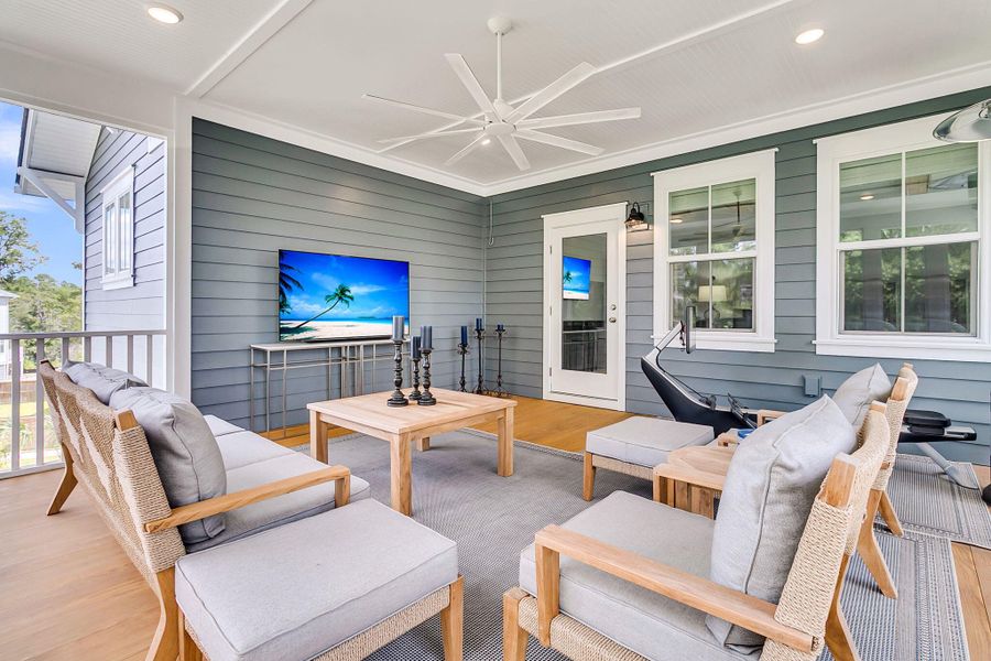 Image 69 of a home in .