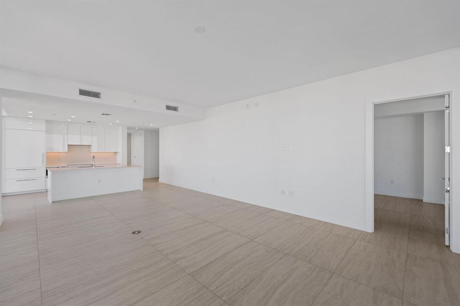 Large Open Living Space Large Open Living Space