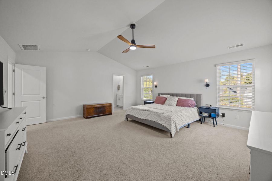 20-web-or-mls-IMG_4936 20-web-or-mls-IMG_4936