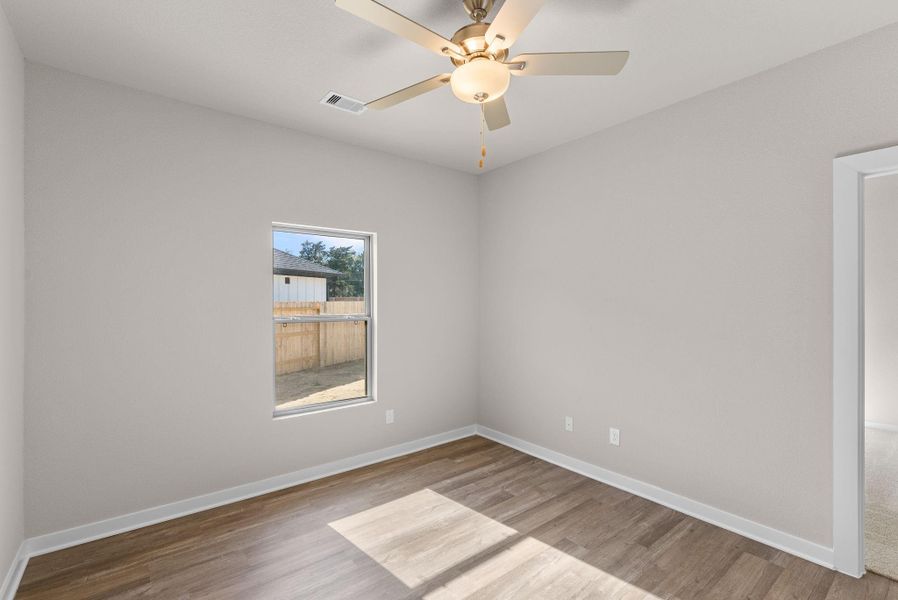 Spacious, unfurnished interior of a new home in , Alvin (Image 18).
