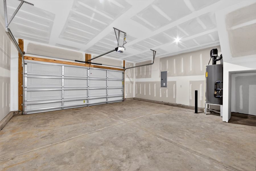 Spacious, unfurnished interior of a new home in Ellis Townes, Charlotte (Image 21). Spacious, unfurnished interior of a new home in Ellis Townes, Charlotte (Image 21).