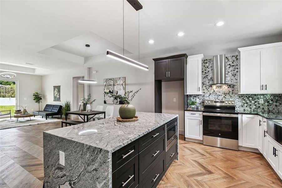 Furnished interior view inside a new home in , Tampa (Image 48).