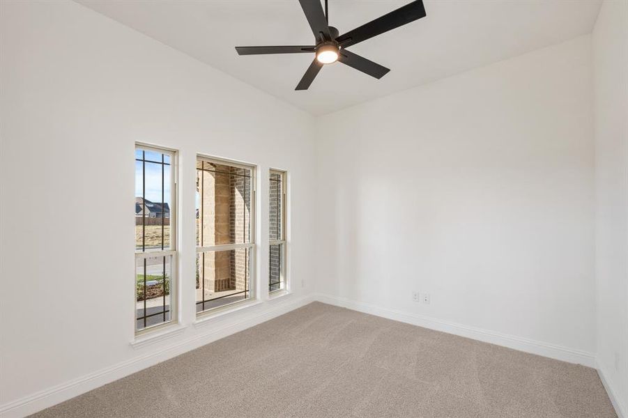 Spacious, unfurnished interior of a new home in Stone River Glen 50s, Royse City (Image 32).