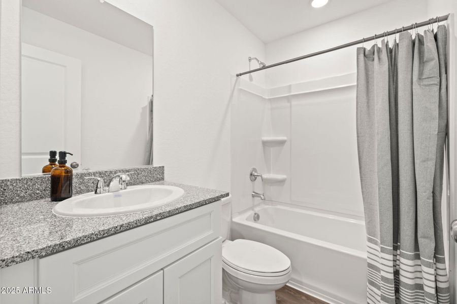 2nd bathroom 2nd bathroom