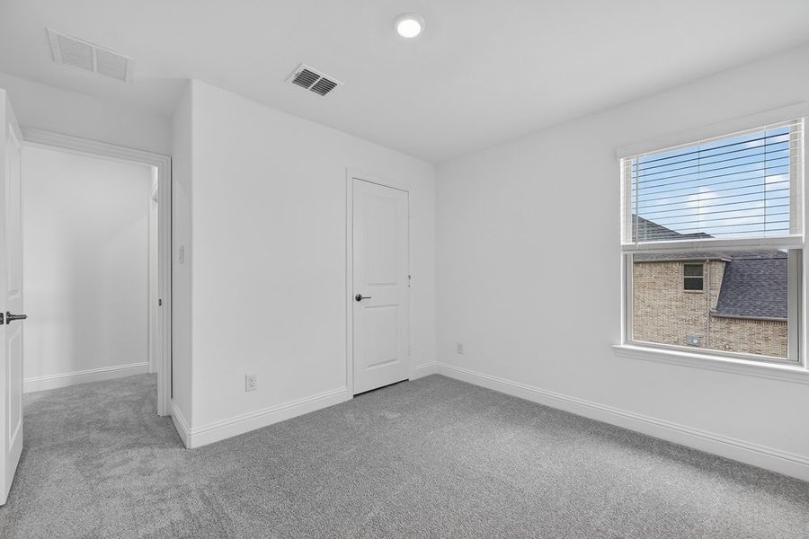 Spacious, unfurnished interior of a new home in The Ridge at Northlake, Northlake (Image 22).
