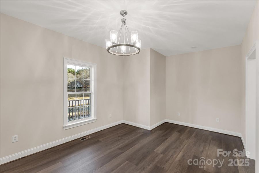 Spacious, unfurnished interior of a new home in , York (Image 25).