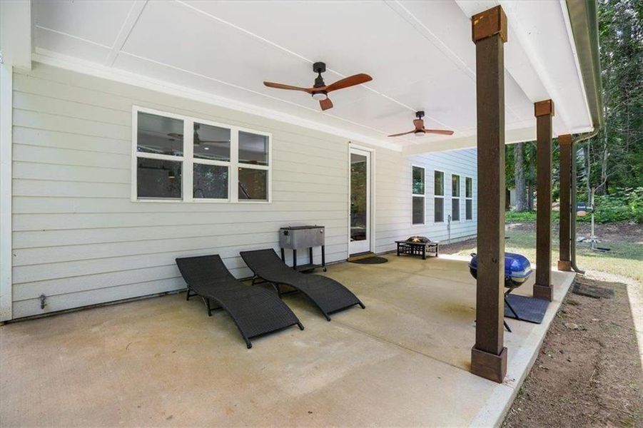 Exterior details and patio area of a home in , Acworth (Image 31).
