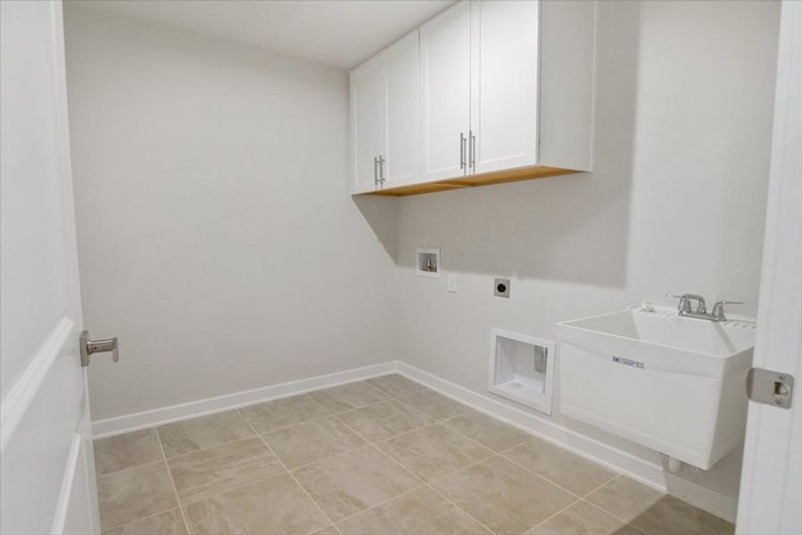 Spacious, unfurnished interior of a new home in Canterbrook Farms 2-Story, Fountain Inn (Image 30).