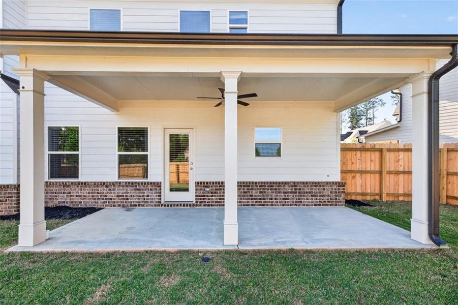 Exterior details and patio area of a home in , Auburn (Image 24).