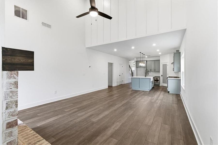 Spacious, unfurnished interior of a new home in Ferguson Corners, Emerson (Image 41).