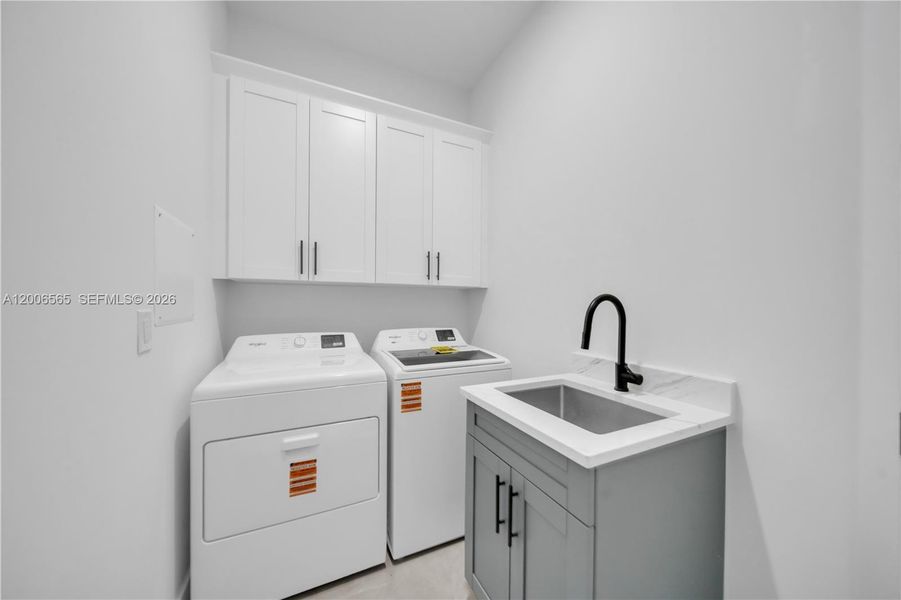 Furnished interior view inside a new home in , Lehigh Acres (Image 10).