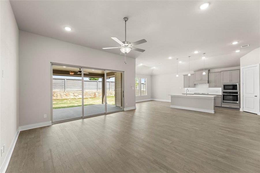 11. 2900 Barbary - Family (2) 11. 2900 Barbary - Family (2)