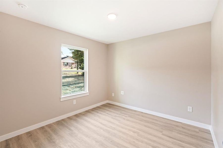Spacious, unfurnished interior of a new home in , Wilmer (Image 16).