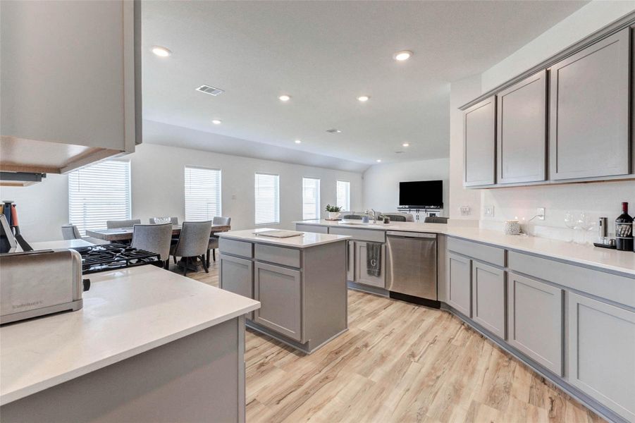 Furnished interior view inside a new home in , Baytown (Image 9).