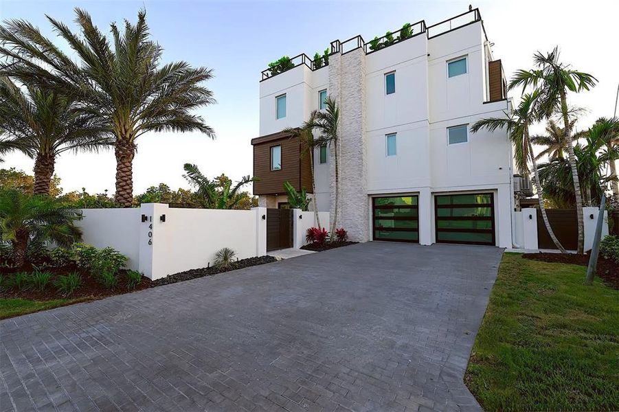 Image 40 of a home in .