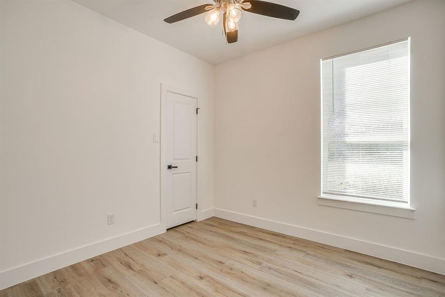 Spacious, unfurnished interior of a new home in , Fort Worth (Image 30).