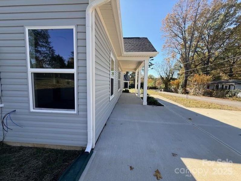 Exterior details and patio area of a home in , Gastonia (Image 3).