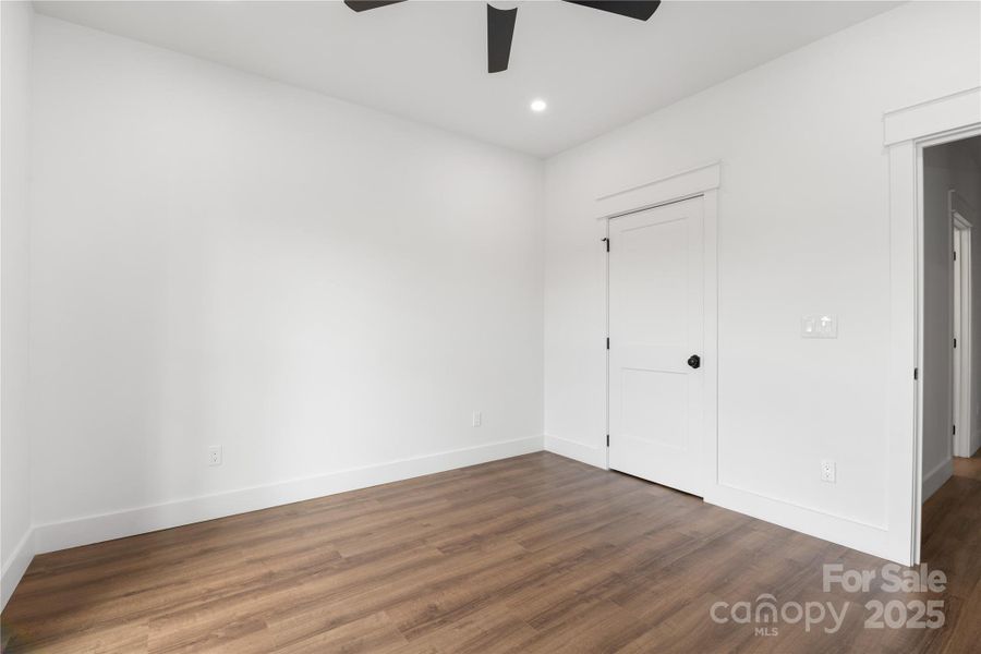 Spacious, unfurnished interior of a new home in , Hendersonville (Image 18). Spacious, unfurnished interior of a new home in , Hendersonville (Image 18).