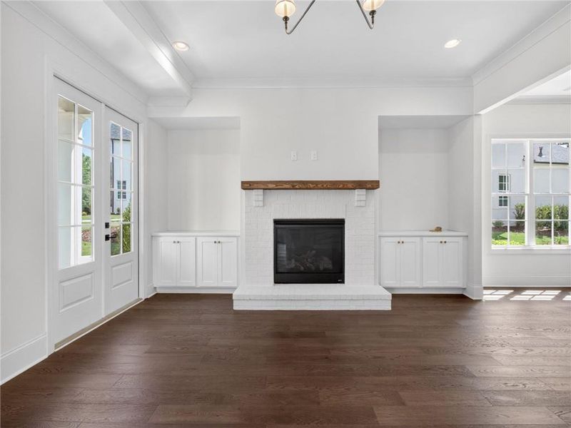 Spacious, unfurnished interior of a new home in , Suwanee (Image 24).