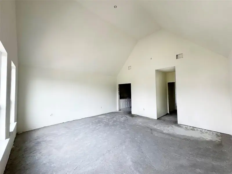 Spacious, unfurnished interior of a new home in , Houston (Image 14).