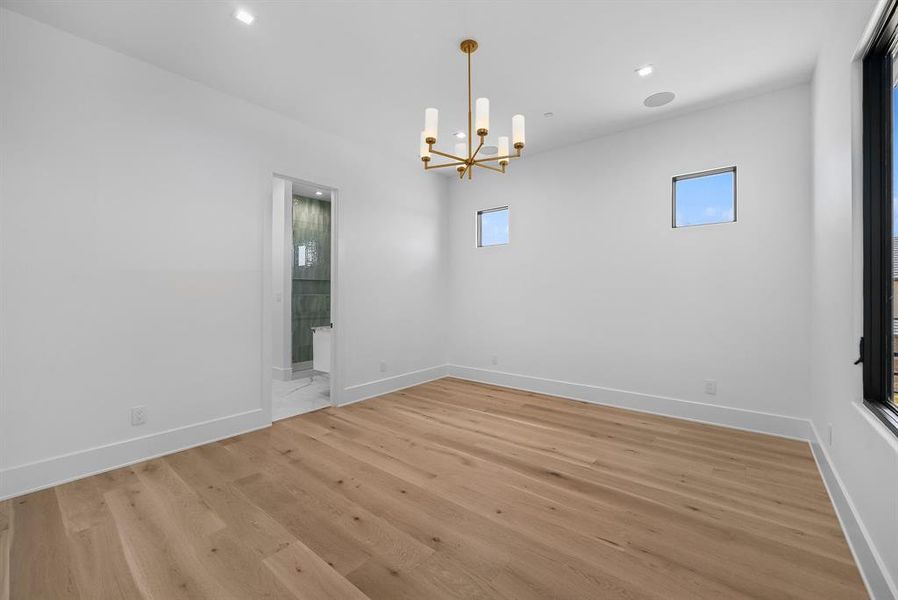 Spacious, unfurnished interior of a new home in , Southlake (Image 23).