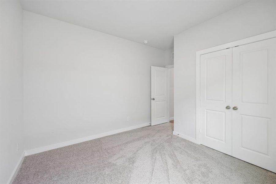 Spacious, unfurnished interior of a new home in Lone Oak, Alvarado (Image 31). Spacious, unfurnished interior of a new home in Lone Oak, Alvarado (Image 31).