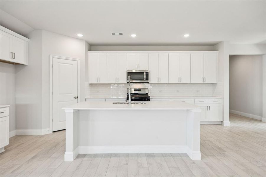 Furnished interior view inside a new home in Santorini, Seagoville (Image 7).