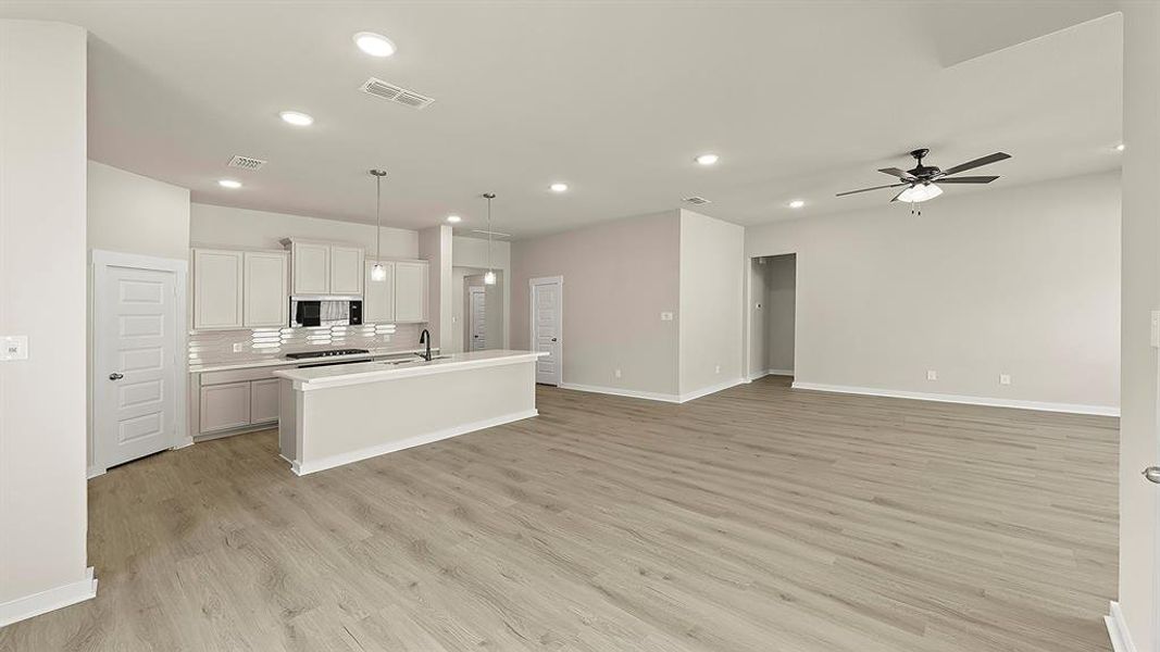 13. 2110 Sunnymede - Dining (2)