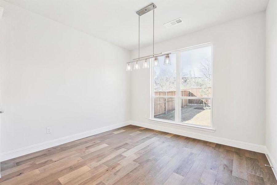 Spacious, unfurnished interior of a new home in , Argyle (Image 15).