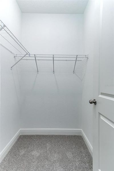 walk in closet for apartment