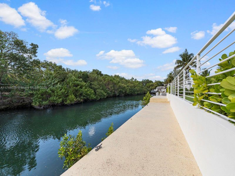 Image 30 of a home in .