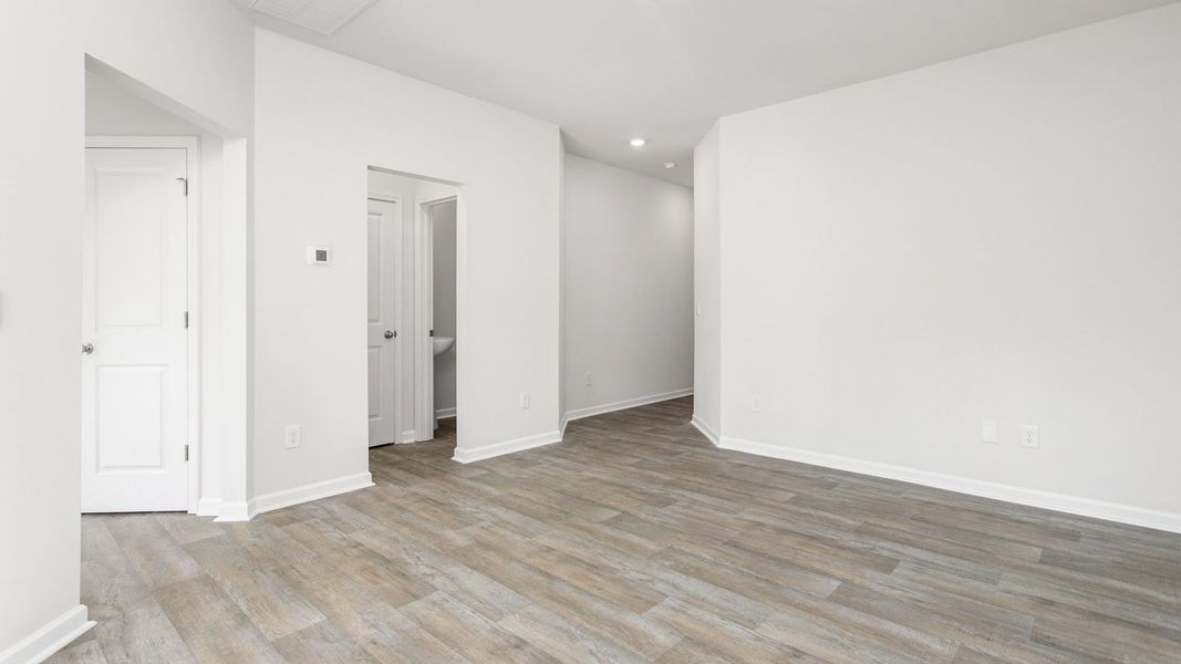 Spacious, unfurnished interior of a new home in Henley Ridge, Graham (Image 12).