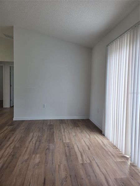 Spacious, unfurnished interior of a new home in , Ocklawaha (Image 9).