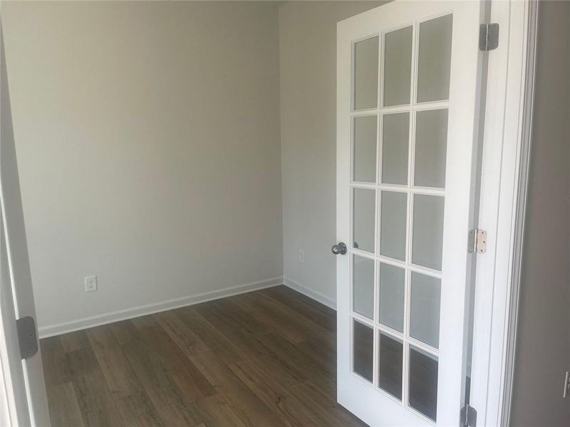 Spacious, unfurnished interior of a new home in Garrett Preserve, Douglasville (Image 24).