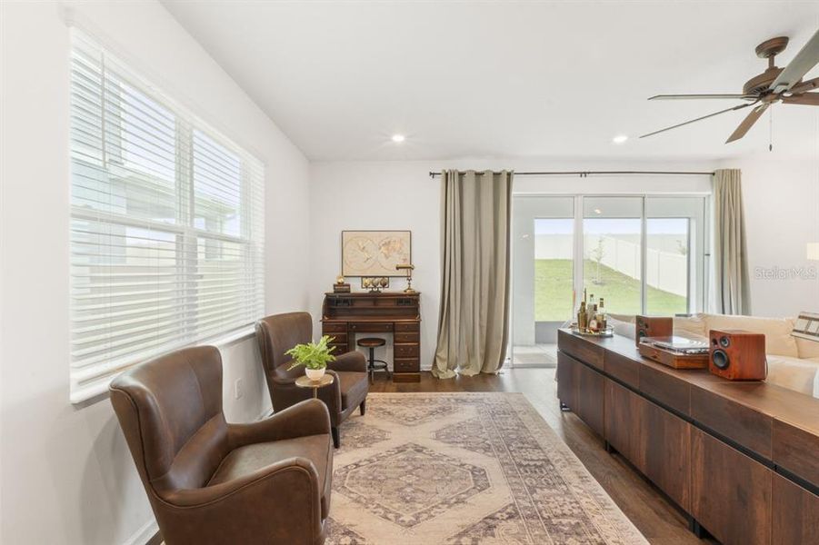Furnished interior view inside a new home in Wellness Ridge, Clermont (Image 11). Furnished interior view inside a new home in Wellness Ridge, Clermont (Image 11).